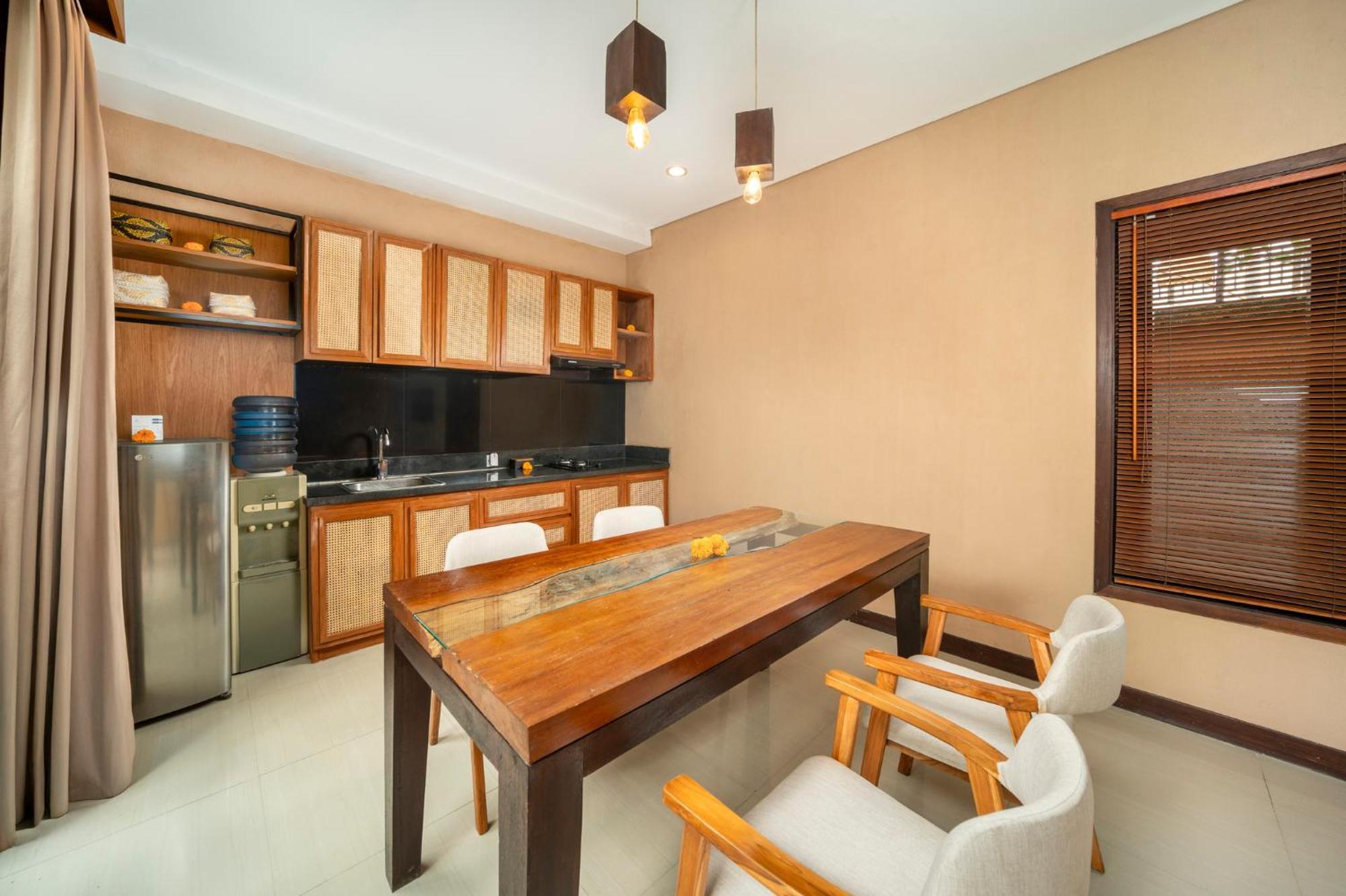 Canggu Circle Villa By Ini Vie Hospitality Buitenkant foto