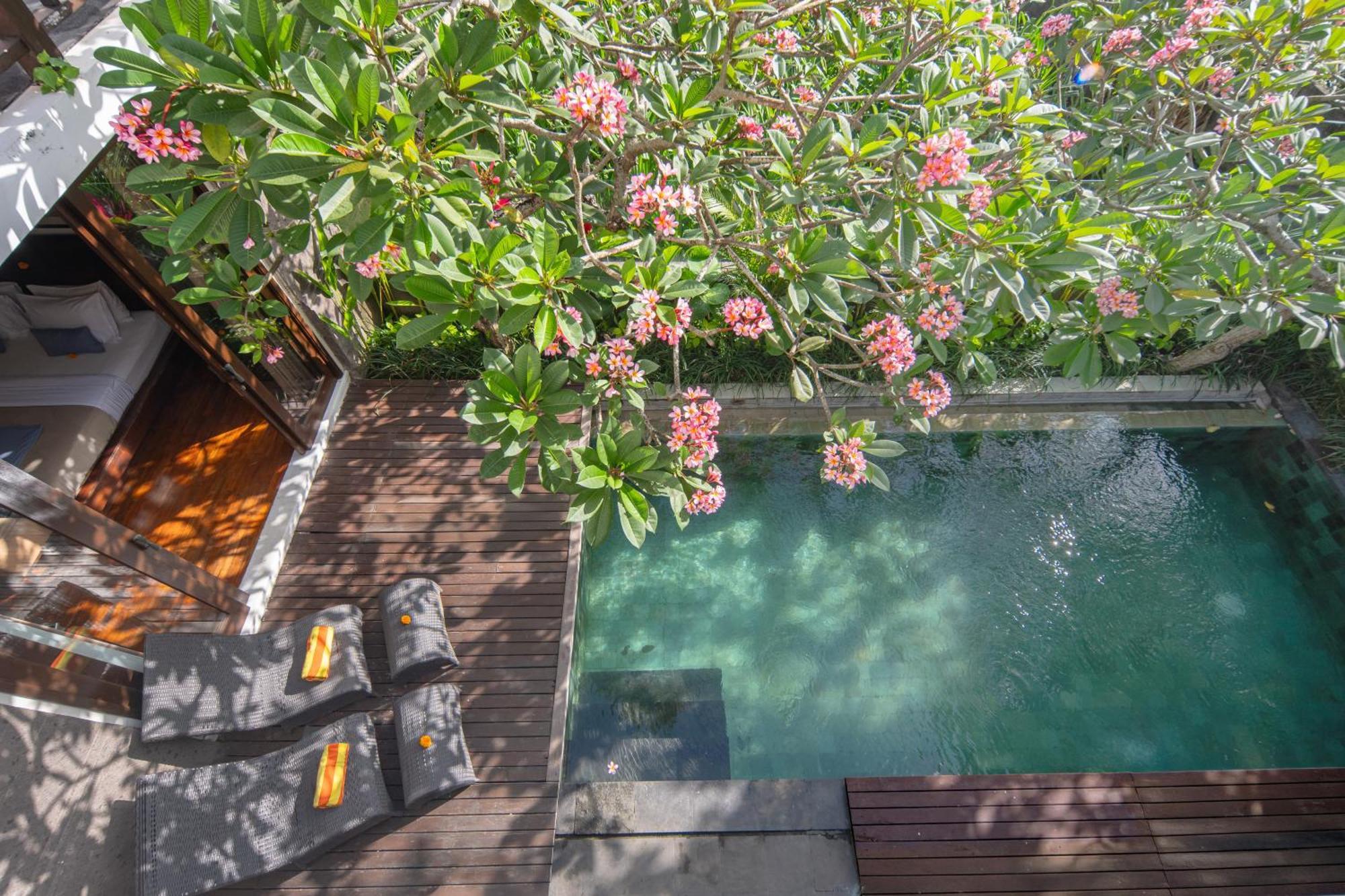 Canggu Circle Villa By Ini Vie Hospitality Buitenkant foto
