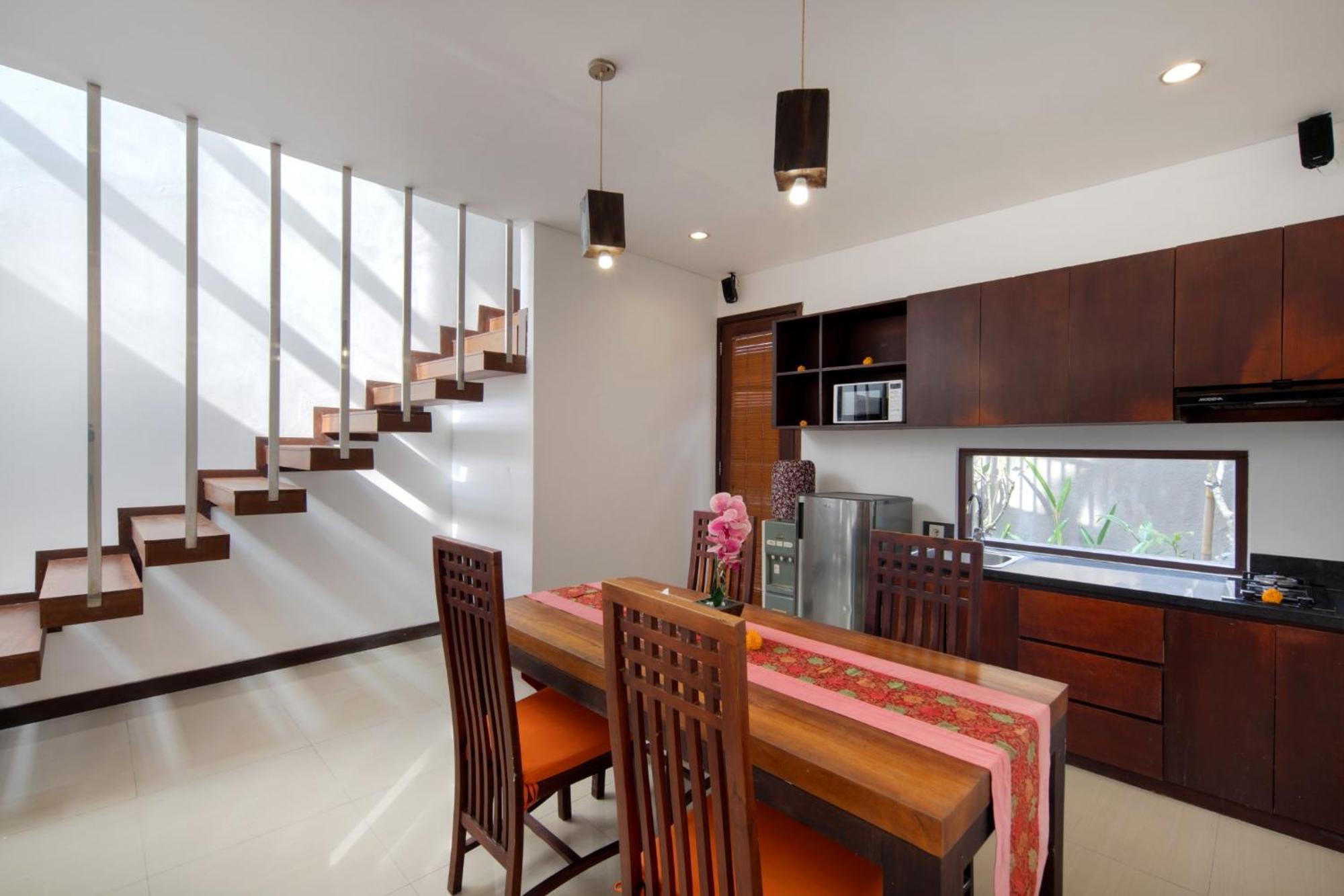 Canggu Circle Villa By Ini Vie Hospitality Buitenkant foto