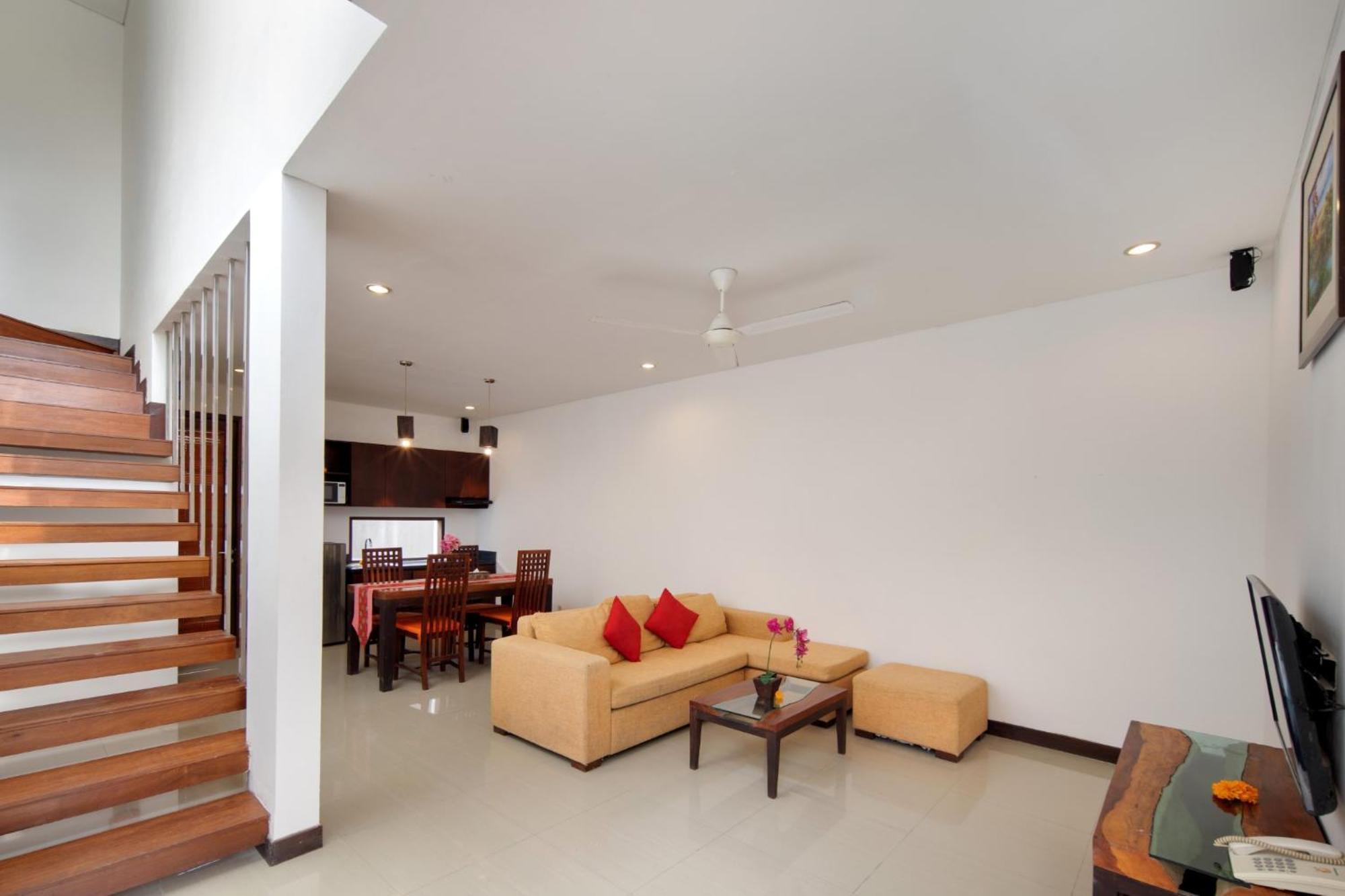 Canggu Circle Villa By Ini Vie Hospitality Buitenkant foto
