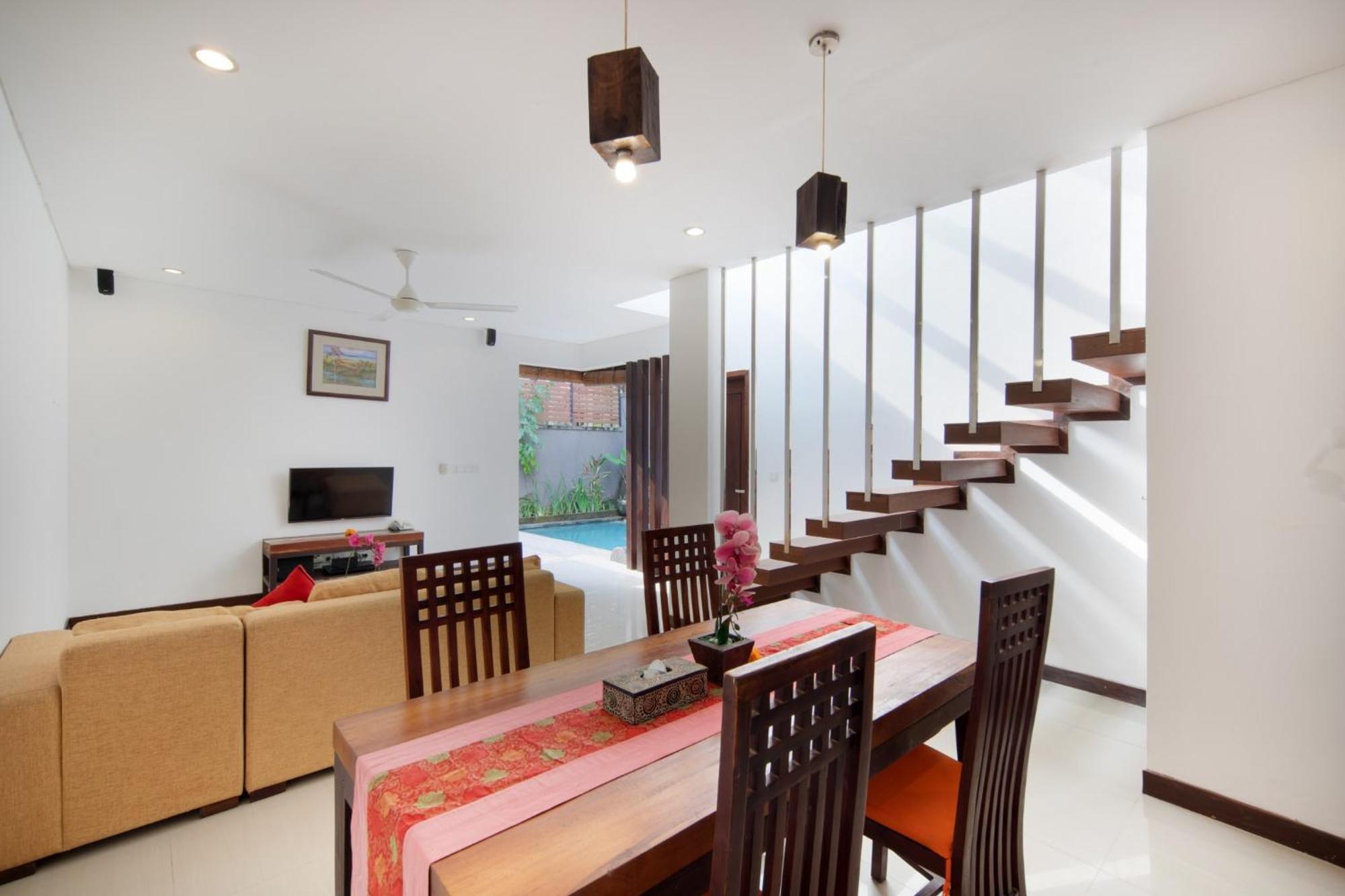 Canggu Circle Villa By Ini Vie Hospitality Buitenkant foto