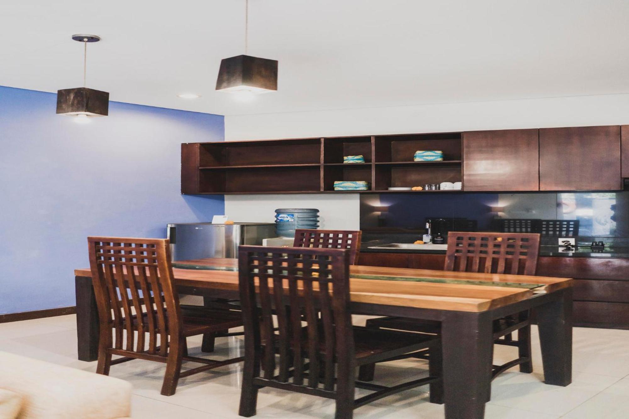 Canggu Circle Villa By Ini Vie Hospitality Buitenkant foto