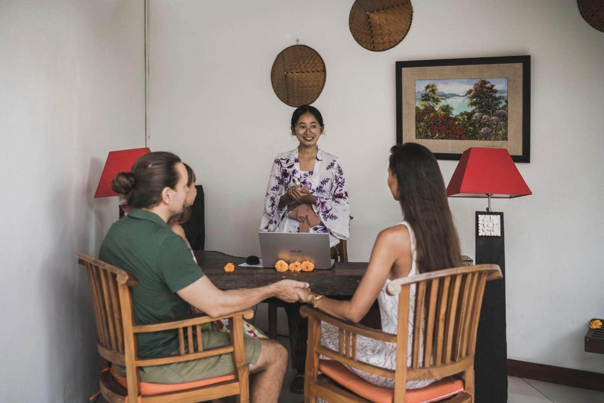 Canggu Circle Villa By Ini Vie Hospitality Buitenkant foto