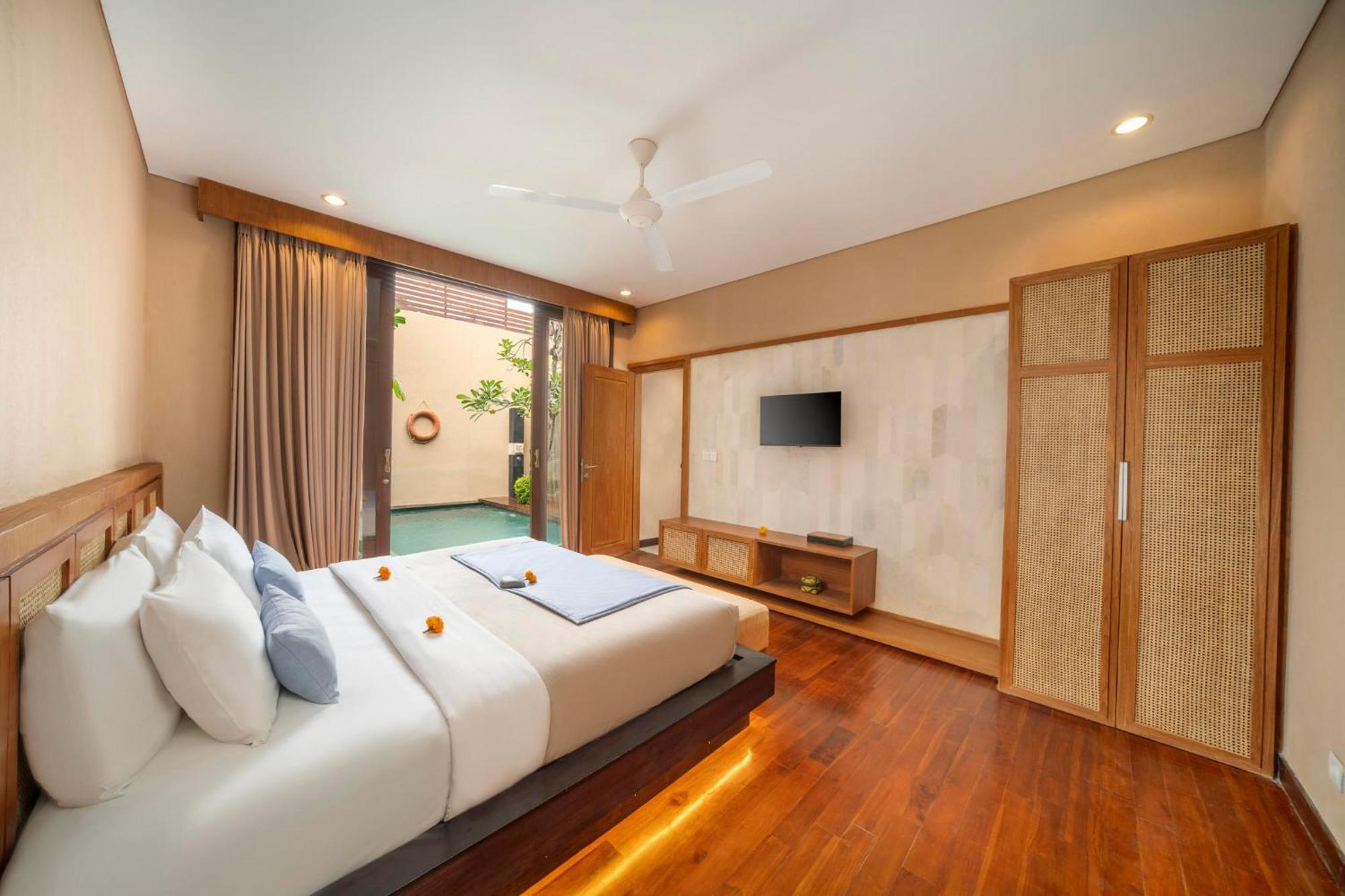 Canggu Circle Villa By Ini Vie Hospitality Buitenkant foto