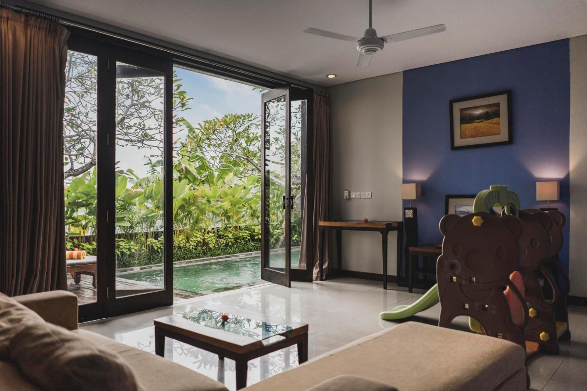Canggu Circle Villa By Ini Vie Hospitality Buitenkant foto