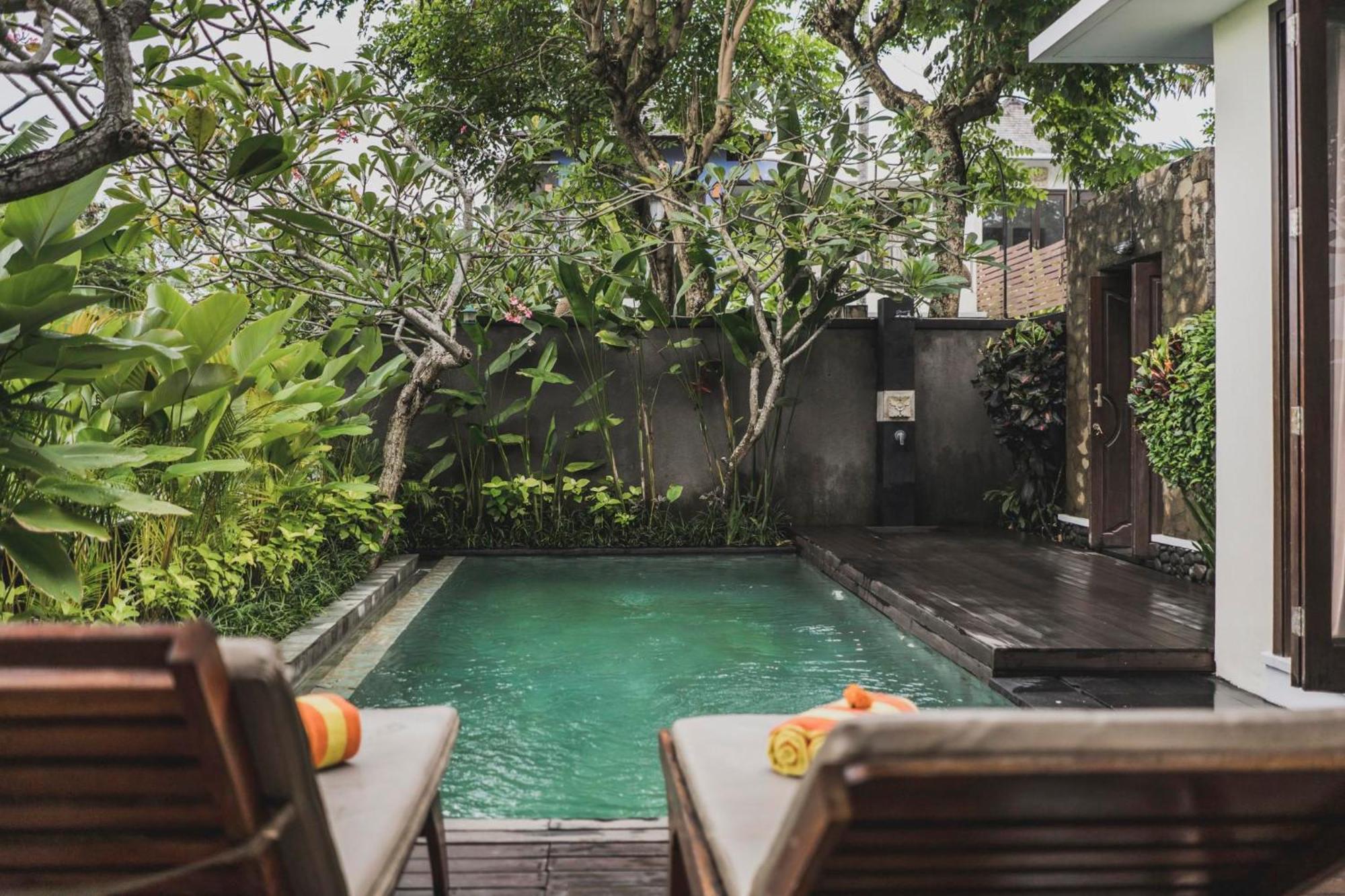 Canggu Circle Villa By Ini Vie Hospitality Buitenkant foto