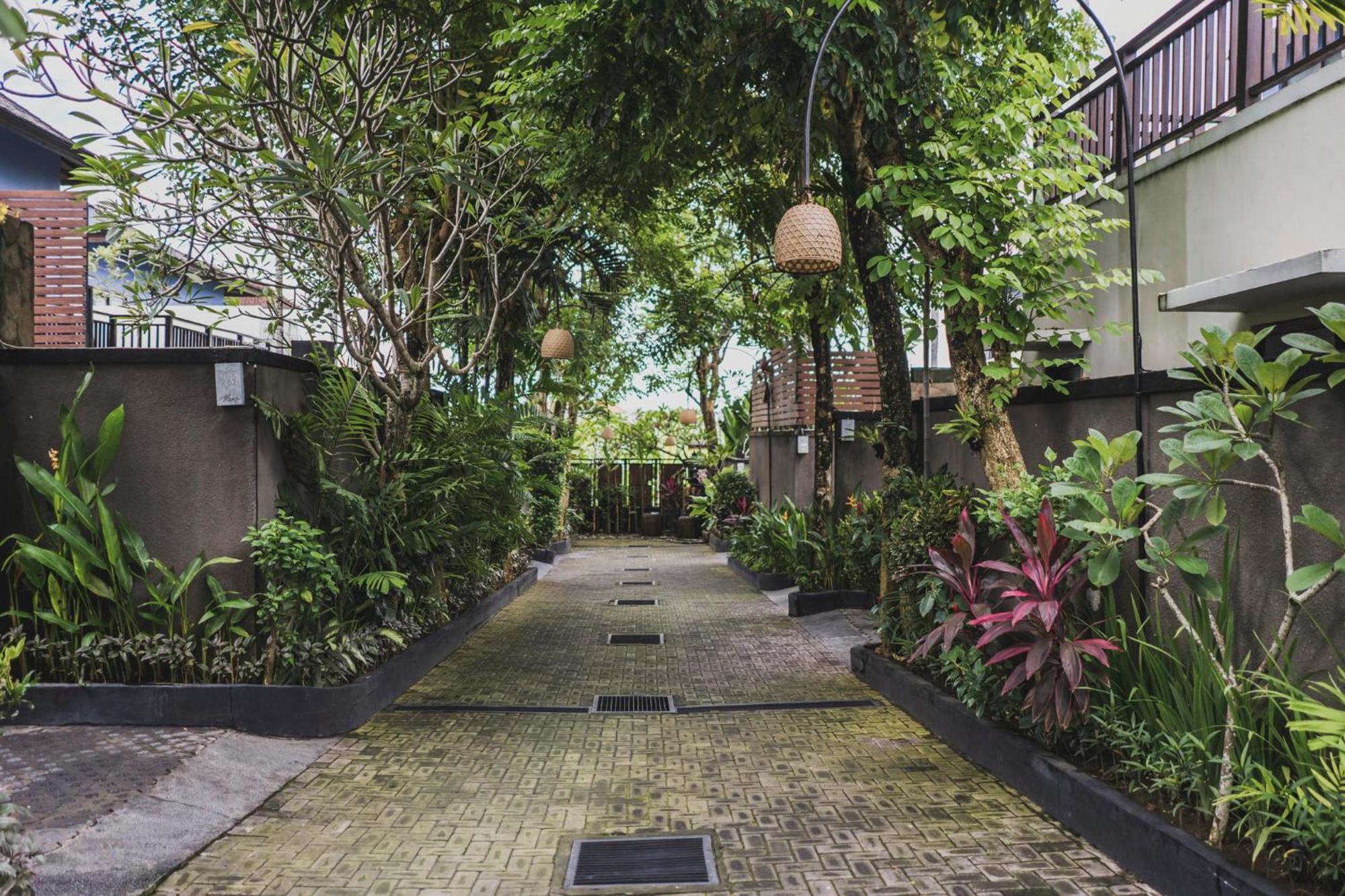 Canggu Circle Villa By Ini Vie Hospitality Buitenkant foto
